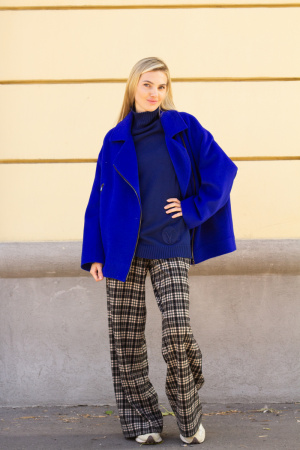 Пальто Victoria Andreyanova пальто-косуха в ярком синем цвете