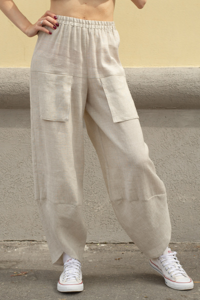 Льняные брюки Oblique бежевого цвета с карманами
