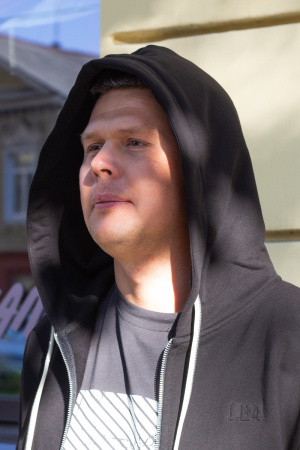 Спортивный костюм J.B4 (Just Before) черный, брюки прямого кроя со стрелкой и куртка